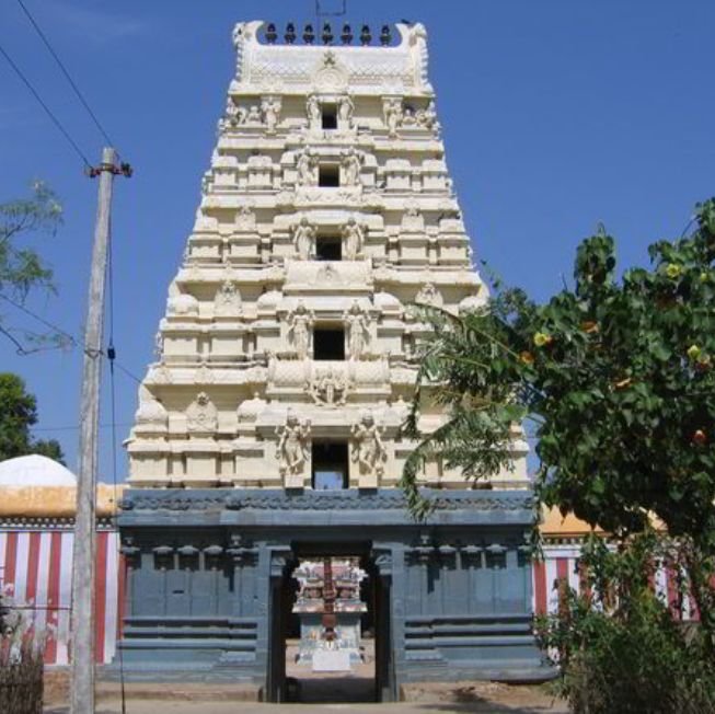 Sri-Aaduthurai-Perumal-Temple.